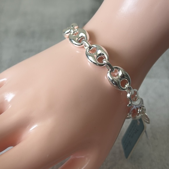 Mia Fiore Elegant Silver Plated Brass Dyadema Polished Link Chain Bracelet - Picture 2 of 10